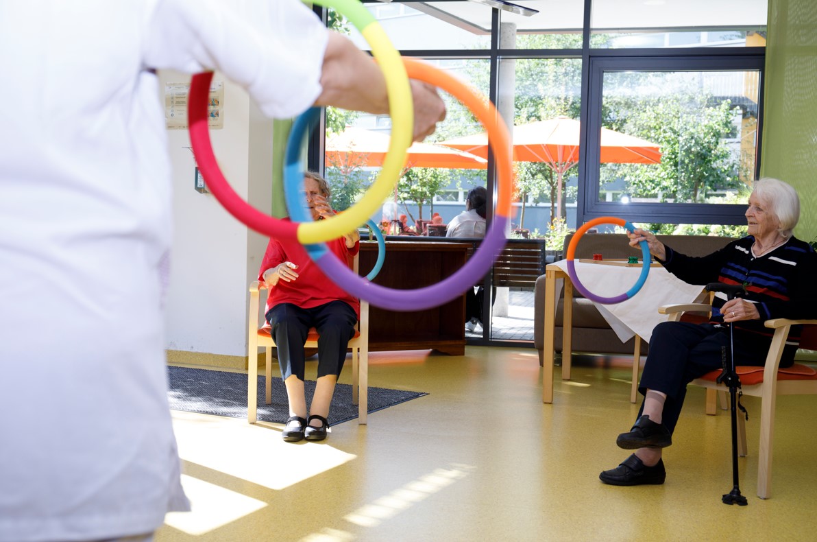 Bild zum Thema: Betreuungskraft/Alltagsbegleiter*in gemäß § 43b/53b SGB XI (m/w/d)